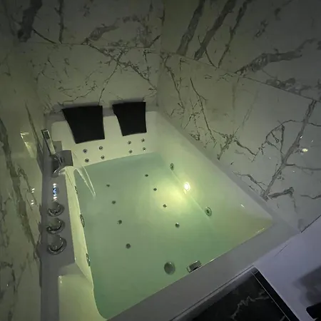 Appartement Le Cocon Balneo à Sens Extérieur photo
