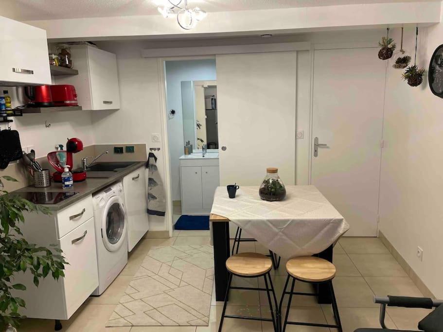 Le Cocon Balneo Appartement *